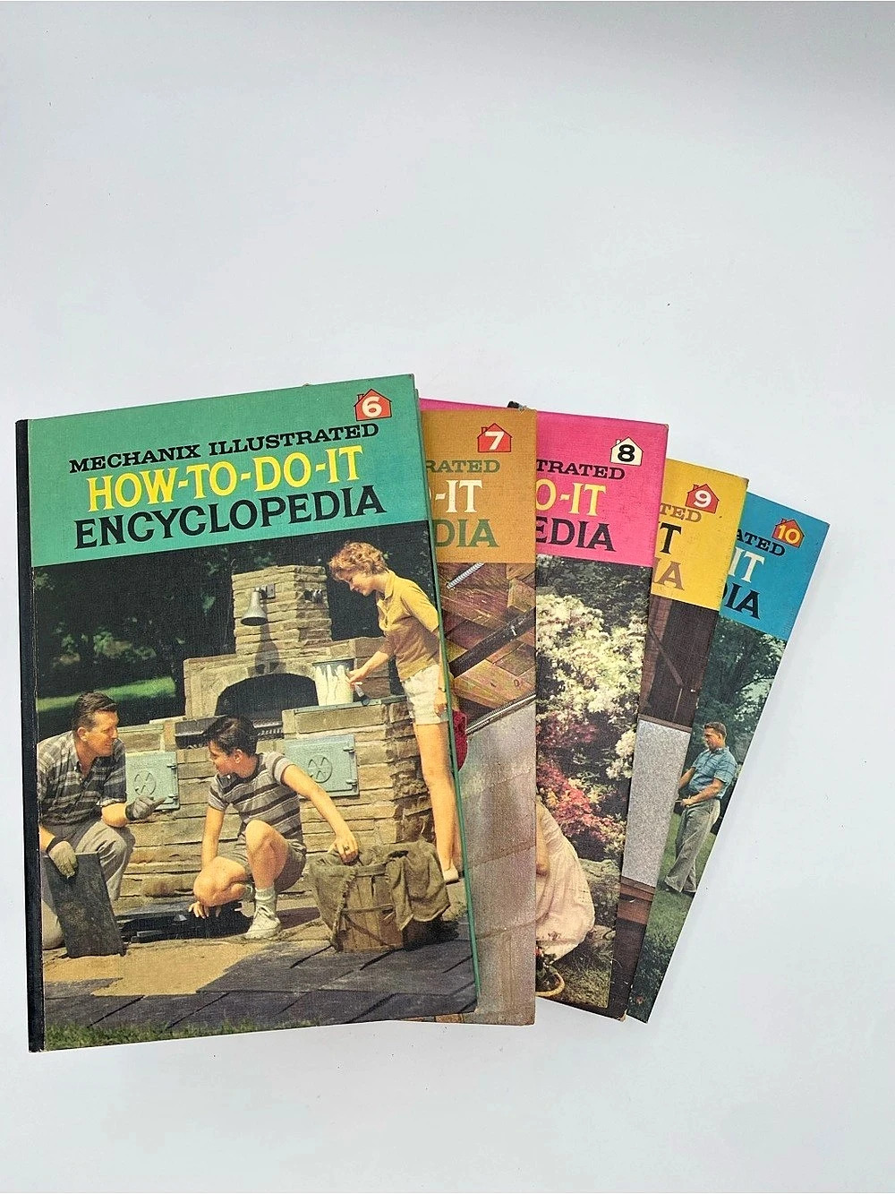 Mechanix Illustrated How-To-Do-It Encyclopedia 5-Volume Set Green & Red